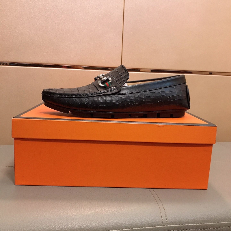 G*u*i leather shoes